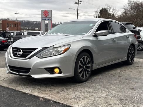 Used 2018 Nissan Altima 2.5 SV image 5