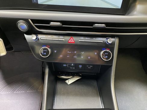Used 2025 Hyundai Sonata SEL FWD image 41