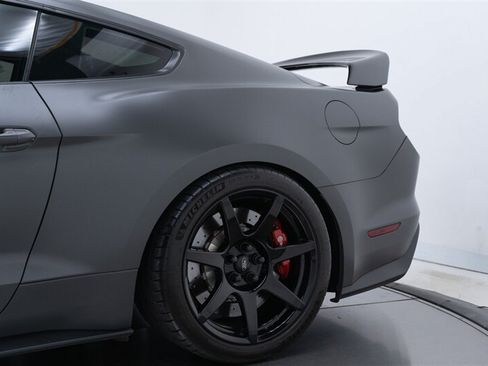 Used 2018 Ford Mustang Shelby GT350R w/ GT350R Equipment Group 920A RWD image 34