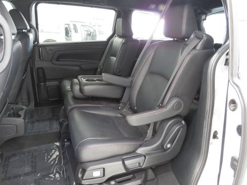 Used 2023 Honda Odyssey Sport image 17