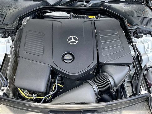 Used 2026 Mercedes-Benz C 300 4MATIC Sedan image 9