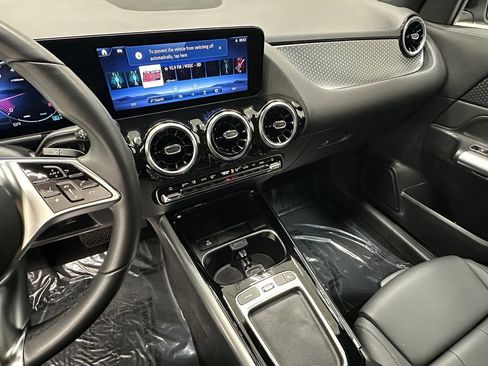 Certified 2025 Mercedes-Benz GLA 250 GLA 250 image 30