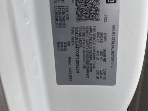 Used 2023 Chevrolet Express 2500 w/ Driver Convenience Package image 28