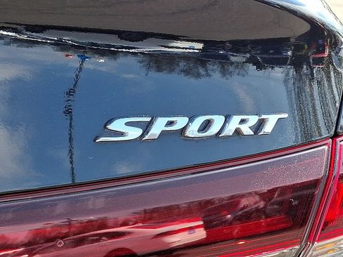 Used 2025 Honda Civic Sport image 30