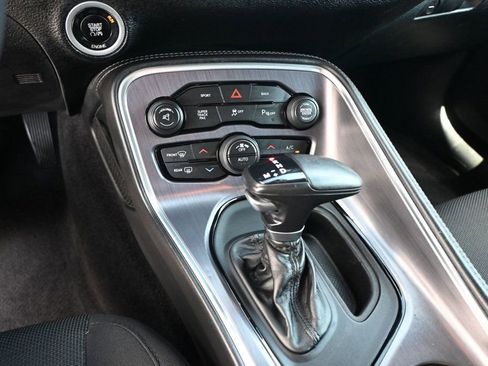 Used 2016 Dodge Challenger R/T image 13