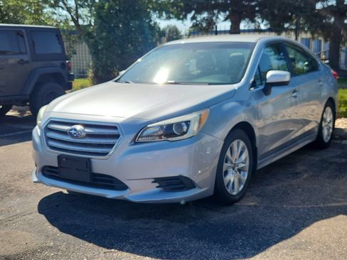 Used 2016 Subaru Legacy 2.5i Premium AWD/4WD image 3