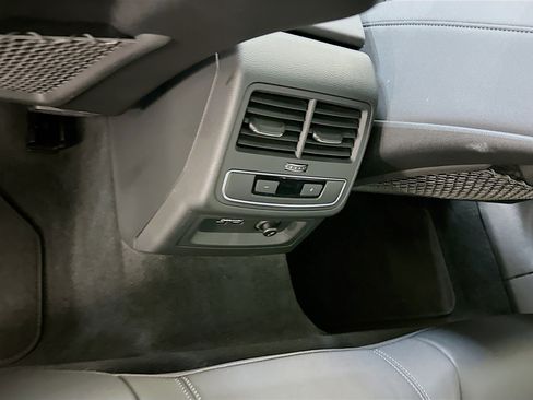 Used 2022 Audi A4 2.0T Premium Plus image 29