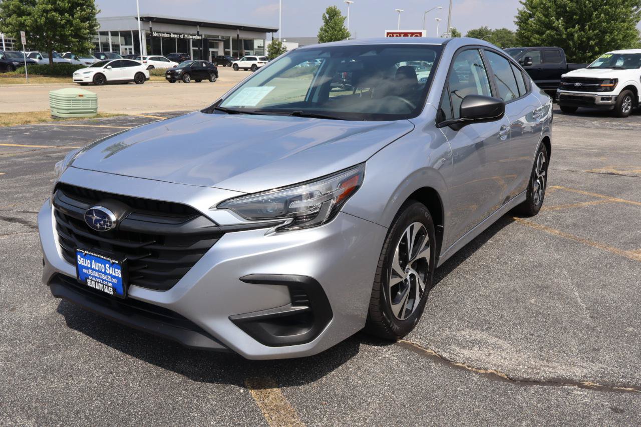 Used 2023 Subaru Legacy AWD/4WD image 3