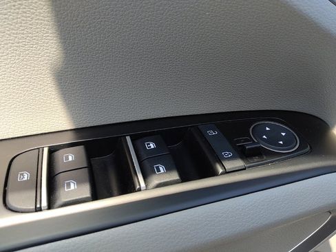 Used 2025 Kia Soul LX image 27