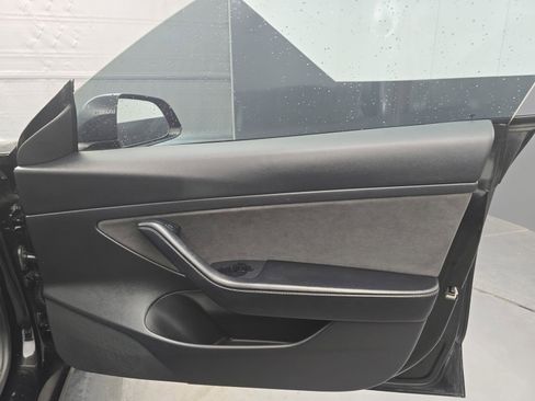 Used 2021 Tesla Model 3 Standard Range Plus RWD image 43