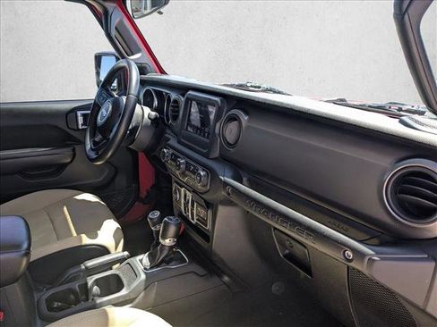 Certified 2018 Jeep Wrangler Unlimited Sport S image 19