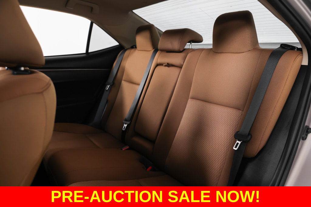 Used 2015 Toyota Corolla LE FWD image 19
