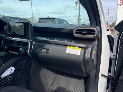 New 2025 Toyota Tacoma SR5 image 18