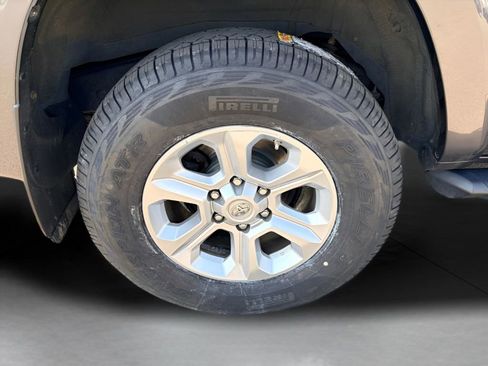 Used 2021 Toyota 4Runner SR5 Premium w/ Moonroof Package image 12