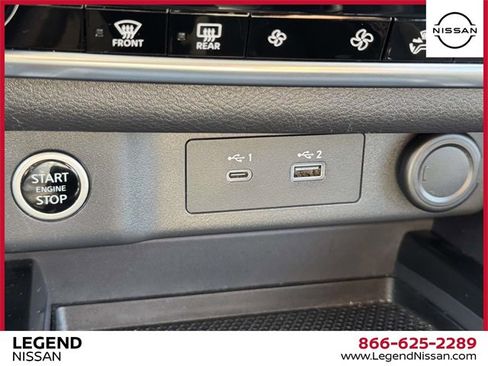 Used 2022 Nissan Rogue SV image 26