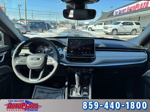 Used 2025 Jeep Compass Limited image 35