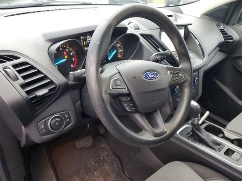 Used 2017 Ford Escape SE w/ Equipment Group 201A image 11
