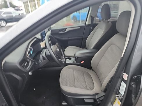 Used 2022 Ford Escape SE image 11