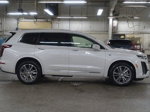 New 2025 Cadillac XT6 Premium Luxury w/ Technology Package image 8