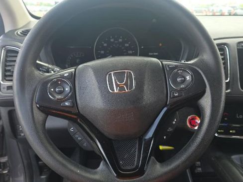 Used 2022 Honda HR-V EX image 7