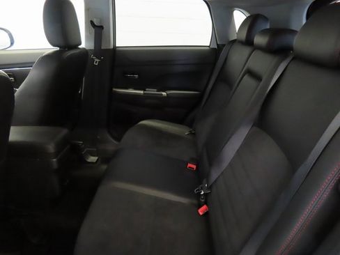 Used 2024 Mitsubishi Outlander Sport ES image 28