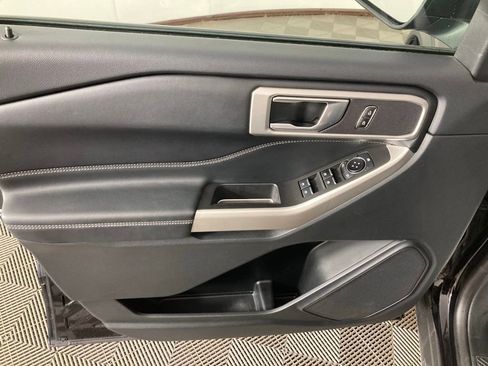 Used 2023 Ford Explorer XLT w/ Equipment Group 202A image 13