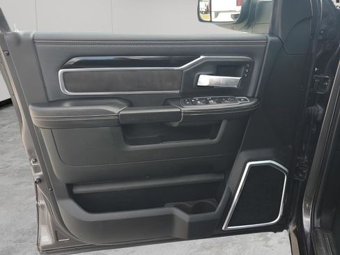 Used 2022 RAM 3500 Laramie w/ Night Edition image 26