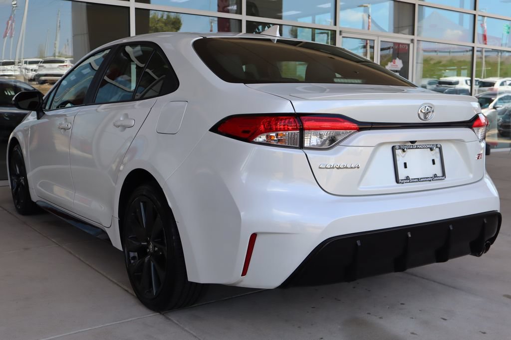 Used 2024 Toyota Corolla SE FWD image 6