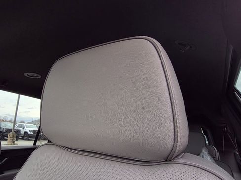 New 2026 GMC Yukon XL Elevation image 23