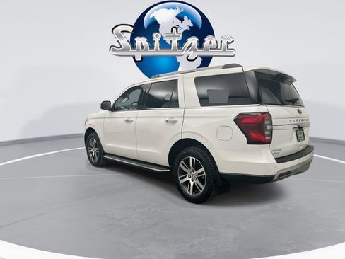 Used 2023 Ford Expedition Limited image 8