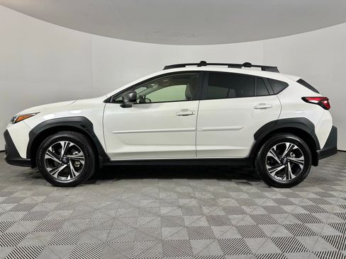 Used 2024 Subaru Crosstrek 2.0i Premium image 17