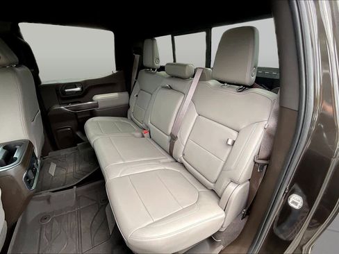 Used 2022 Chevrolet Silverado 1500 LTZ w/ LTZ Convenience Package II AWD/4WD image 25