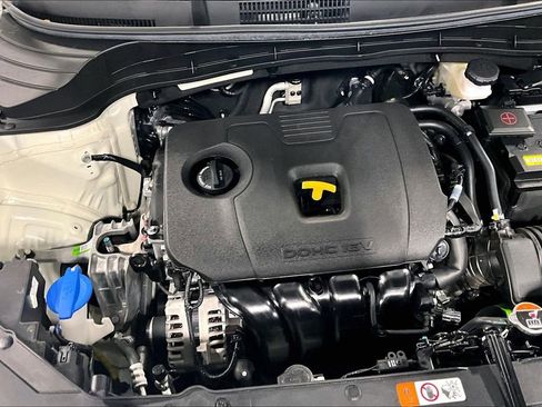 Used 2025 Kia Soul LX image 40