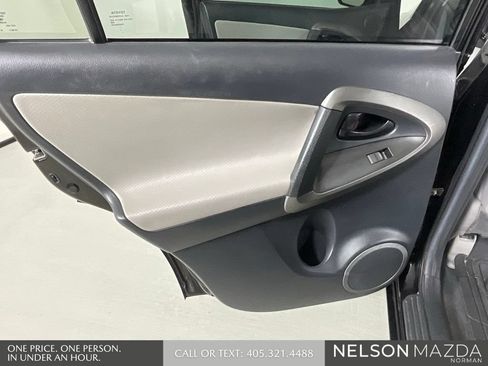 Used 2012 Toyota RAV4 Limited w/ Navigation Value Pkg FWD image 18