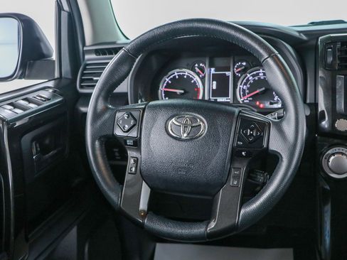 Used 2022 Toyota 4Runner TRD Off-Road Premium w/ Moonroof Package AWD/4WD image 12