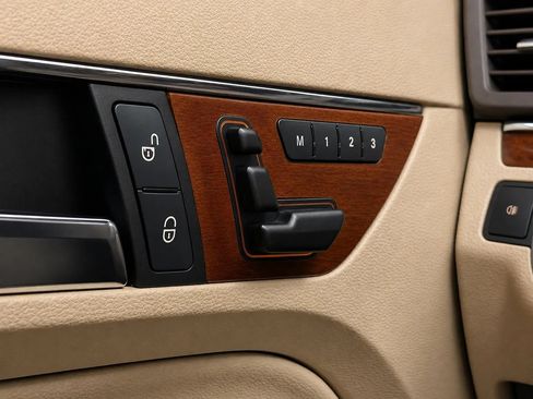 Used 2013 Mercedes-Benz E 350 Cabriolet w/ Premium 1 Pkg image 30