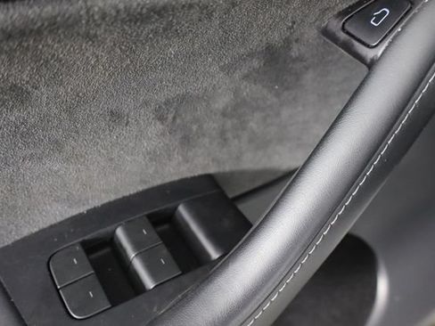 Used 2023 Tesla Model Y Long Range AWD/4WD image 18