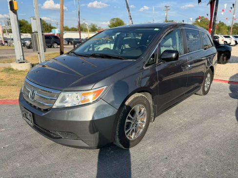 Used 2013 Honda Odyssey EX image 3