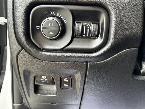 Used 2025 RAM 1500 Big Horn AWD/4WD image 44