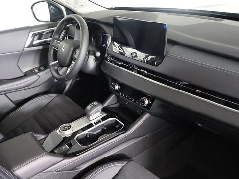 New 2026 Mitsubishi Outlander SE FWD image 26