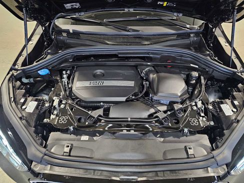 New 2026 BMW X2 xDrive28i w/ Technology Package AWD/4WD image 9