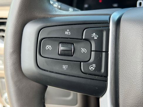 Used 2022 GMC Yukon SLT w/ SLT Luxury Package RWD image 25
