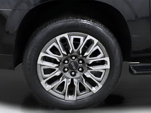 Used 2024 GMC Yukon XL Denali Ultimate image 34
