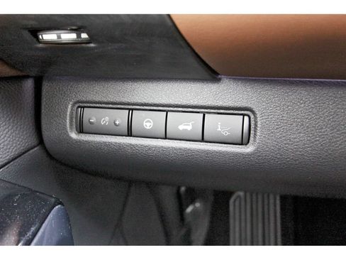 New 2026 Nissan Pathfinder Platinum FWD image 21