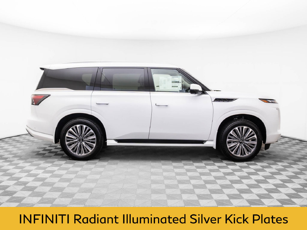 Certified 2026 INFINITI QX80 Luxe w/ Cargo Package AWD/4WD image 7