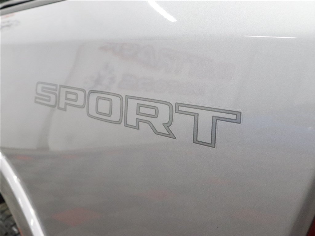 Used 2021 RAM 1500 Laramie AWD/4WD image 12