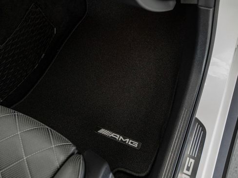 Used 2019 Mercedes-Benz GLC 43 AMG 4MATIC image 35
