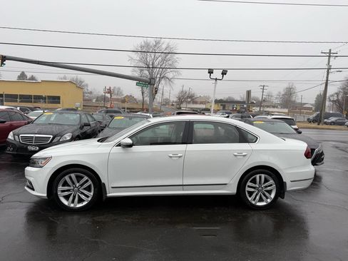 Used 2017 Volkswagen Passat 1.8T SE image 5