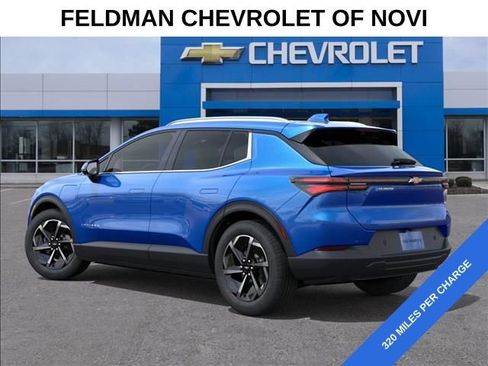 New 2026 Chevrolet Equinox EV LT FWD image 3