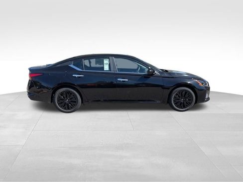 New 2025 Nissan Altima 2.5 SV w/ SV Special Edition Package image 5